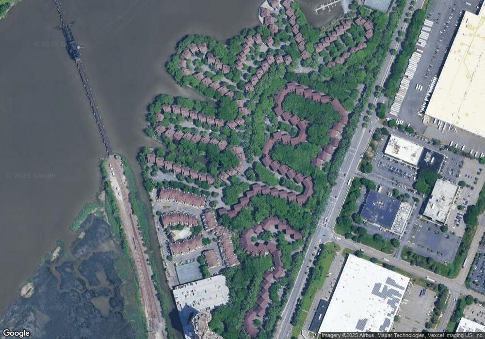 709 Mainsail Ln unit C0E4A, Secaucus, NJ 07094 - photo 1