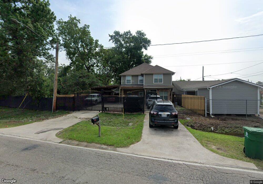 8216 Hirsch Rd, Houston, TX 77016 - photo 1
