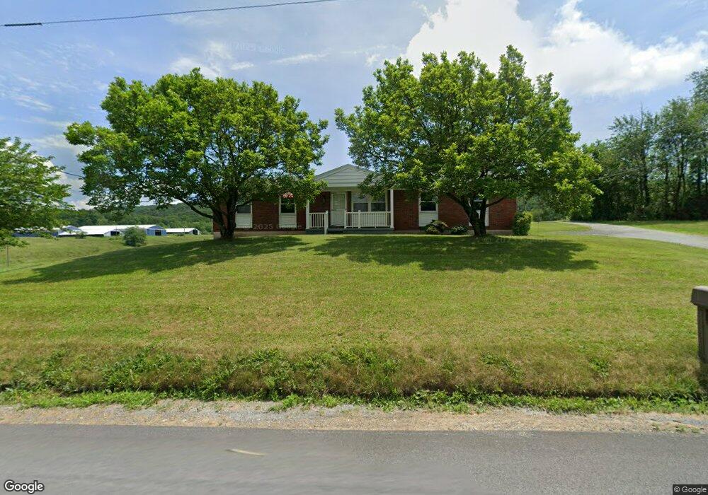 3 Mill Dr, Tamaqua, PA 18252 - photo 1