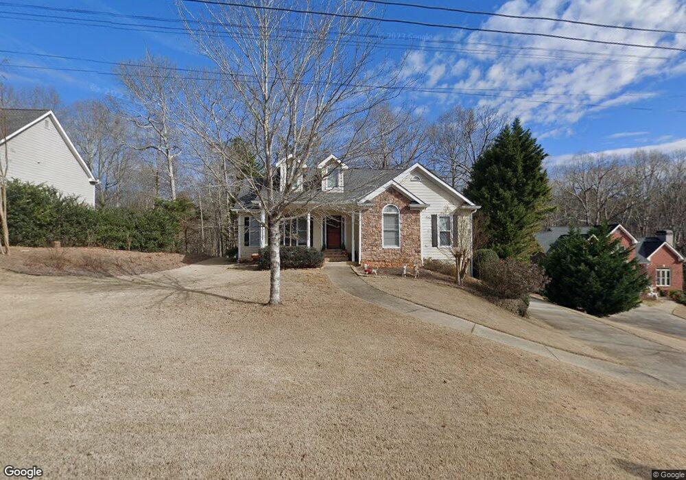 5716 Falls View Dr, Buford, GA 30518 - photo 1