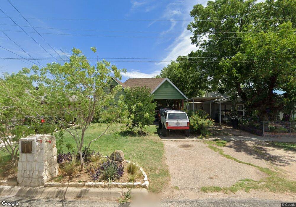 816 Baker St, San Angelo, TX 76903 - photo 1