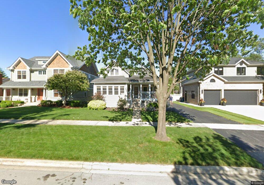 447 N Maple Ave, Elmhurst, IL 60126 - photo 1