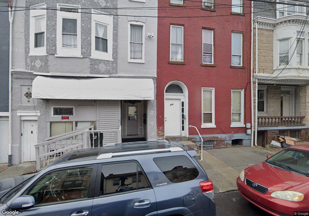 228 N 10th St, Reading, PA 19601 - photo 1