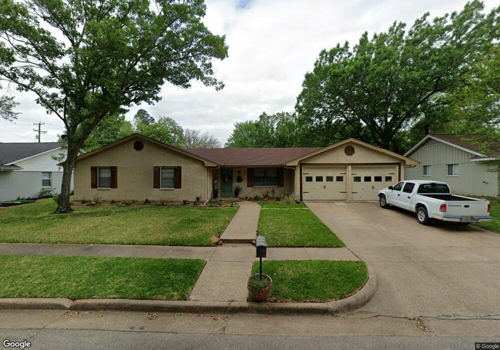 1203 Red Oak St, Ennis, TX 75119 - photo 1