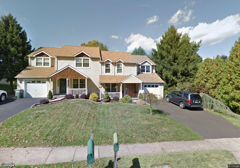 8 Fieldstone Dr, Southampton, PA 18966 - photo 1