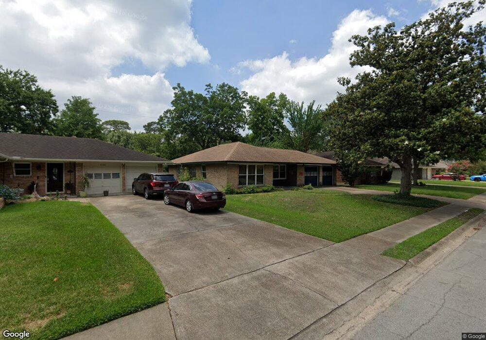 5105 Viking Dr, Houston, TX 77092 - photo 1