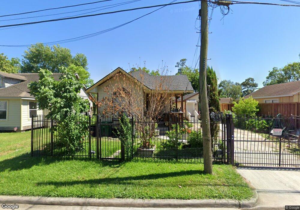 1225 Mathis St, Houston, TX 77009 - photo 1