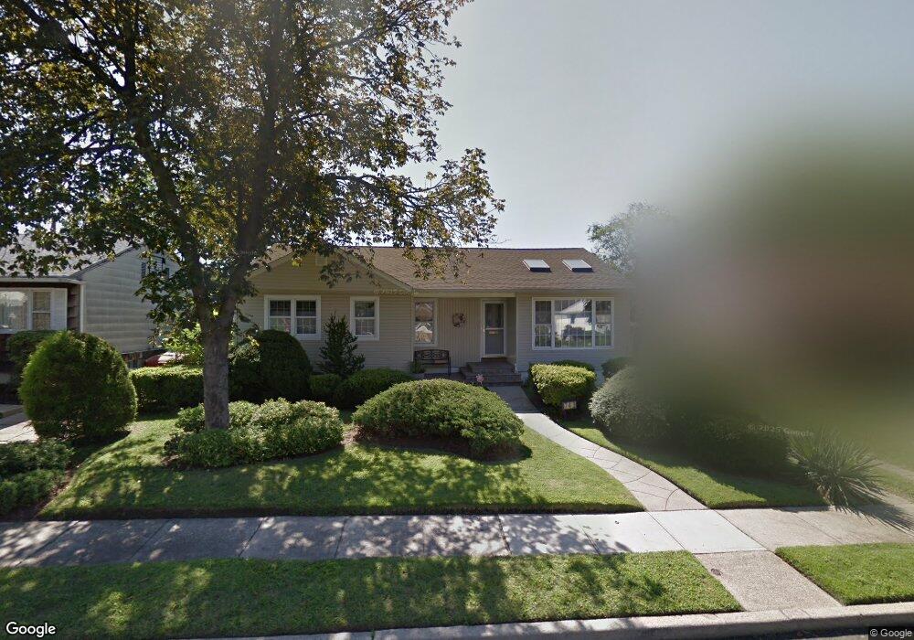 743 Othello Ave, Franklin Square, NY 11010 - photo 1