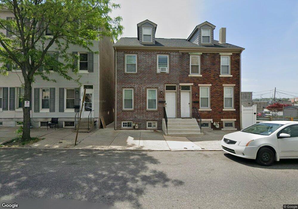 344 E Airy St, Norristown, PA 19401 - photo 1