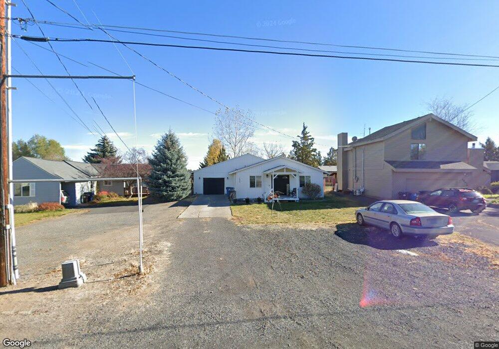 1938 SW 21st St, Redmond, OR 97756 - photo 1