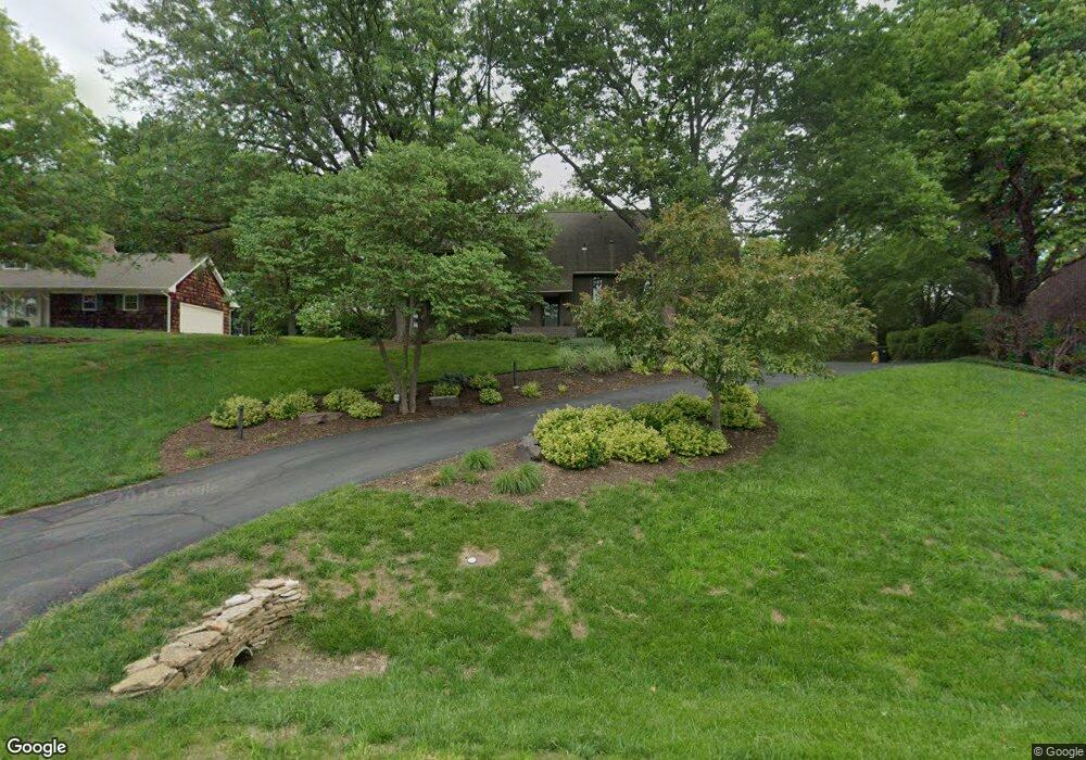 3850 SW Chelmsford Rd, Topeka, KS 66610 - photo 1