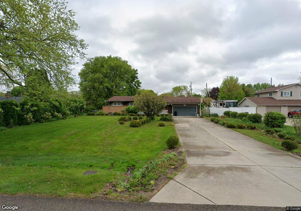 5314 Mapletree Dr, Flint, MI 48532 - photo 1