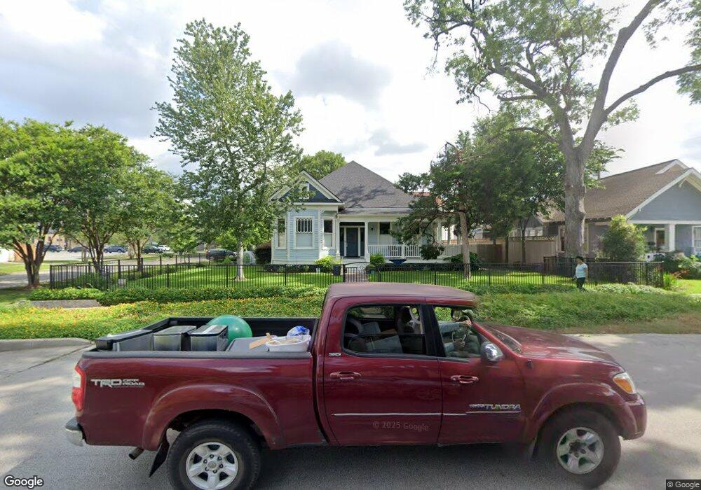 301 E 10th St, Houston, TX 77008 - photo 1