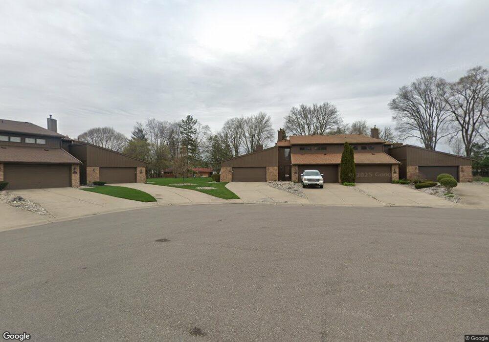 1428 Beaumont Cir, Flushing, MI 48433 - photo 1