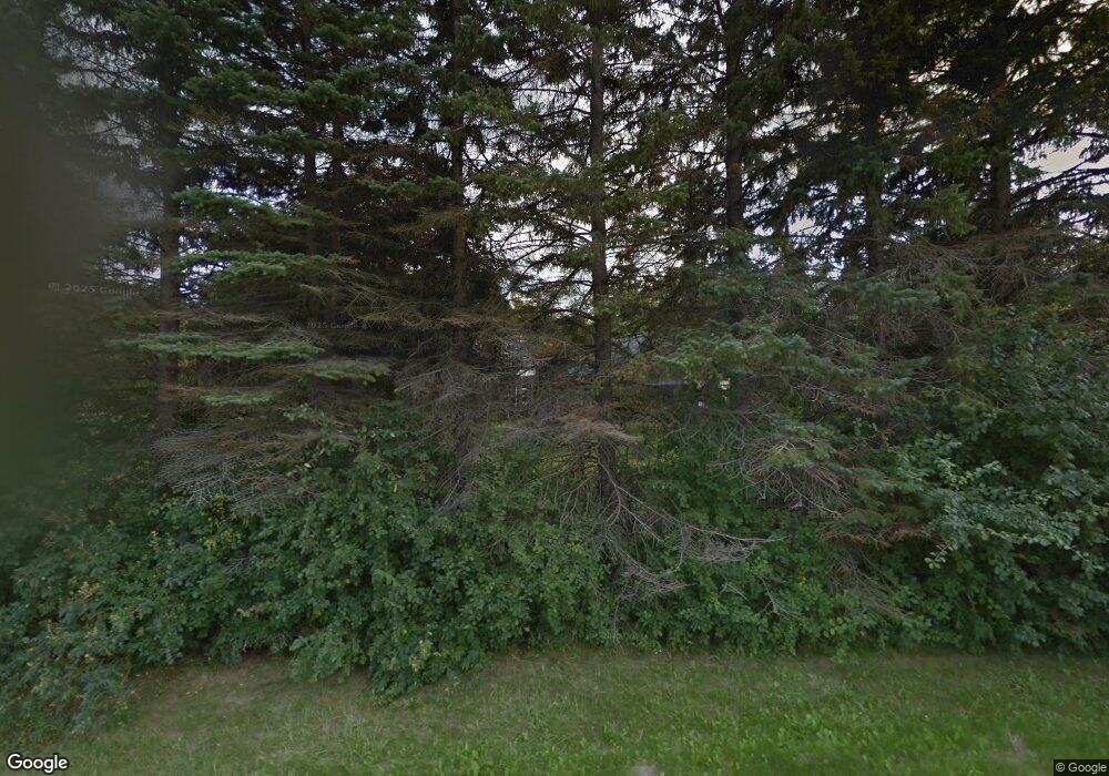 1605 W Larkspur Ln, Milwaukee, WI 53217 - photo 1