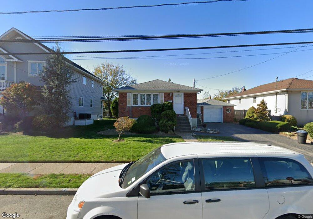 3280 Murdock Ave, Oceanside, NY 11572 - photo 1