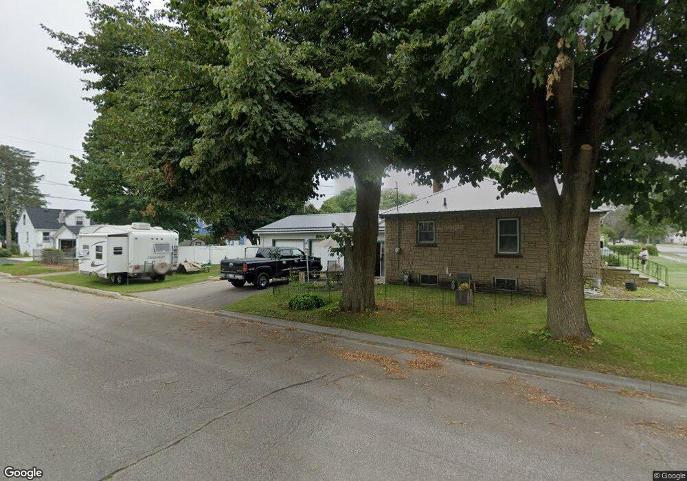 2113 17th Ave, Menominee, MI 49858 - photo 1