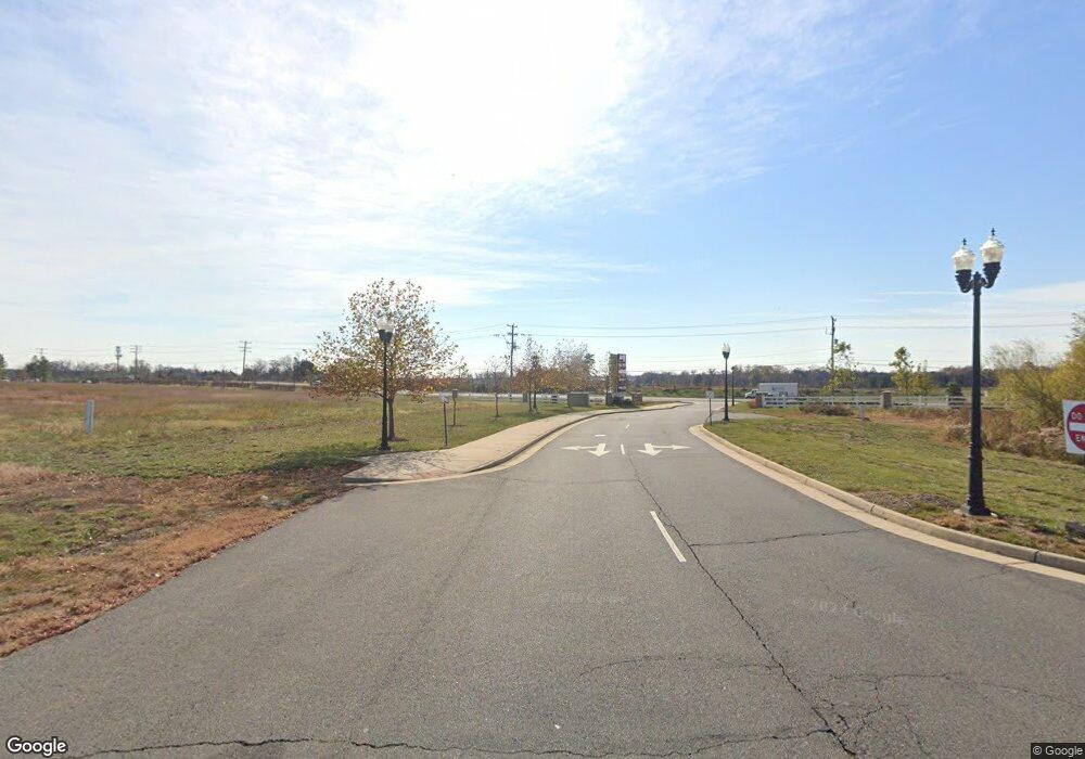 24635 Dulles Landing Dr, Sterling, VA 20166 - photo 1