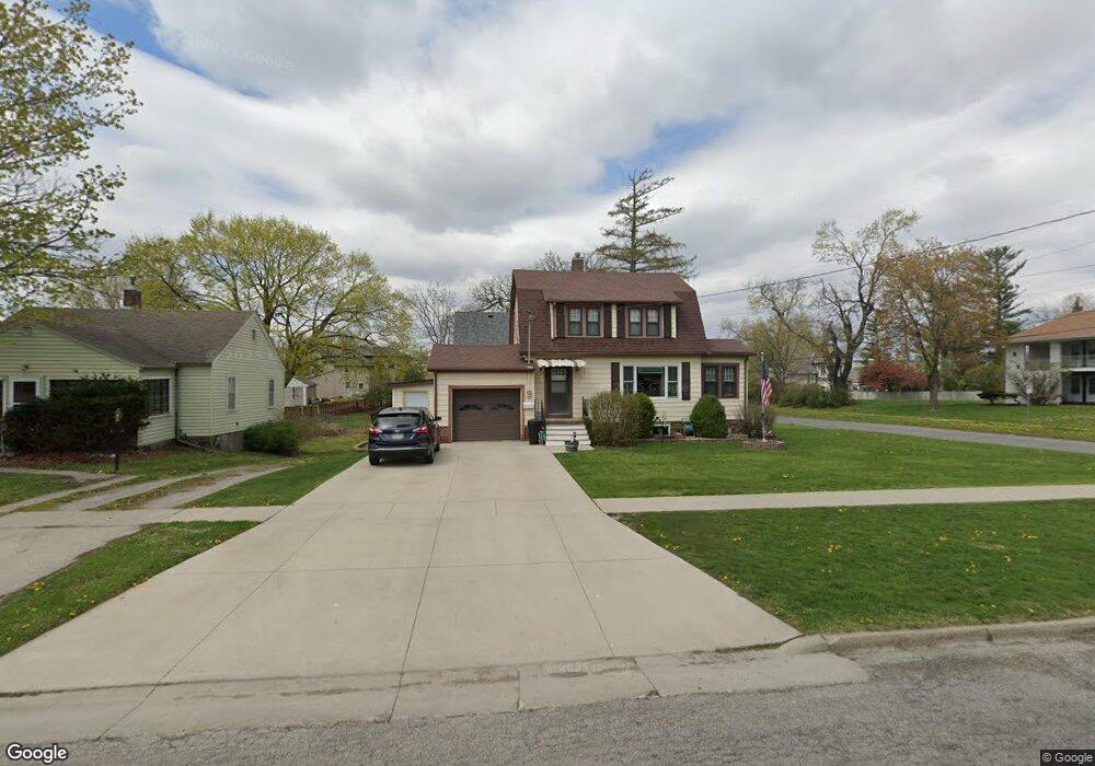 725 E 5th St N, Newton, IA 50208 - photo 1