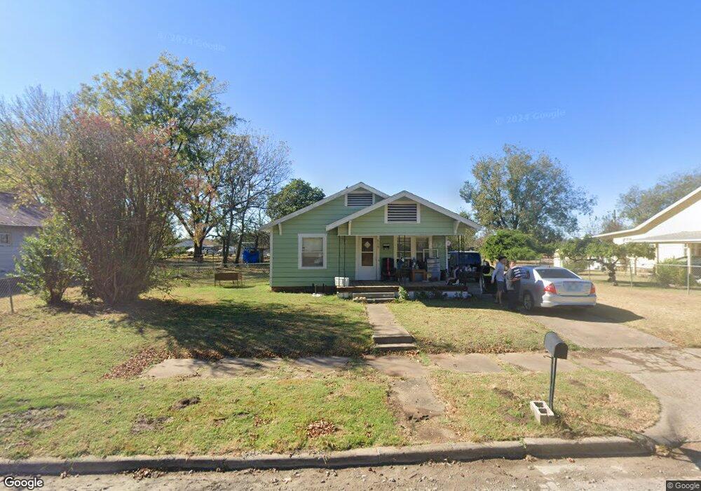 616 N Taft Ave, Okmulgee, OK 74447 - photo 1