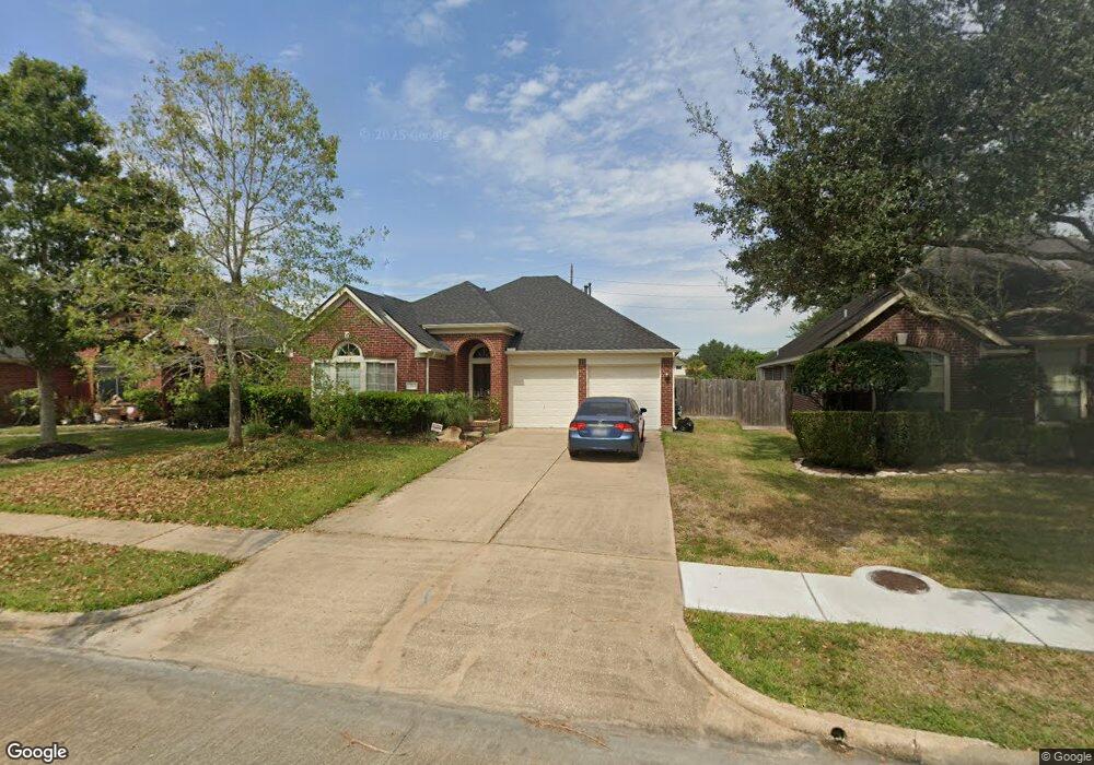 3414 Englewood Dr, Pearland, TX 77584 - photo 1