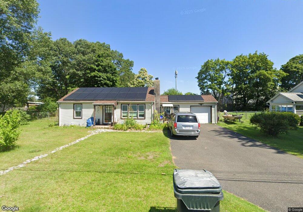 52 Frederic St, Springfield, MA 01119 - photo 1