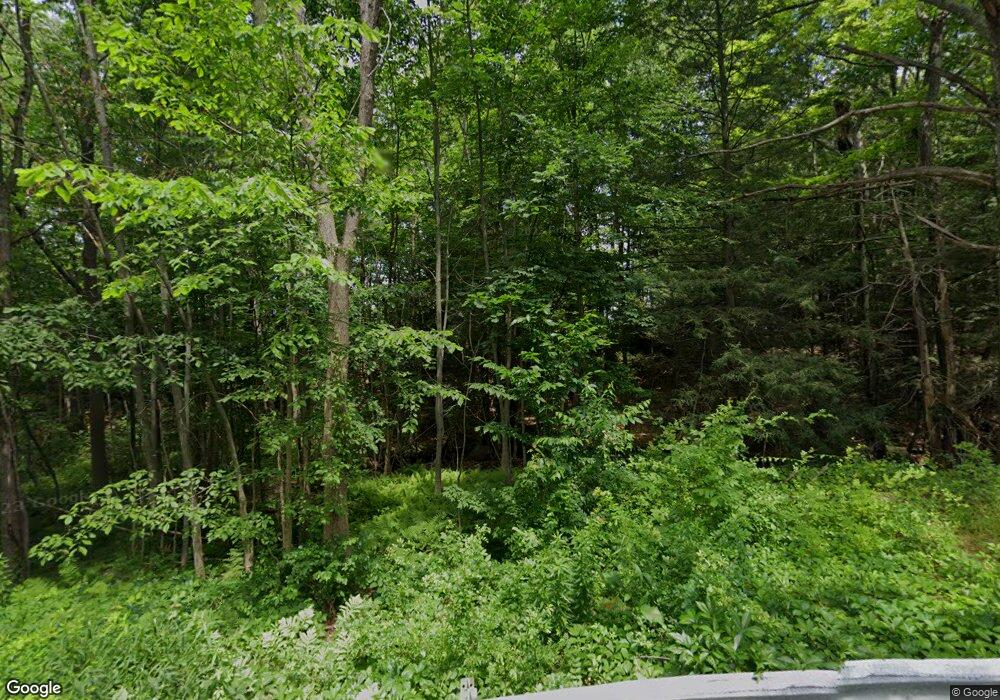 245 Wallace Rd, Goffstown, NH 03045 - photo 1