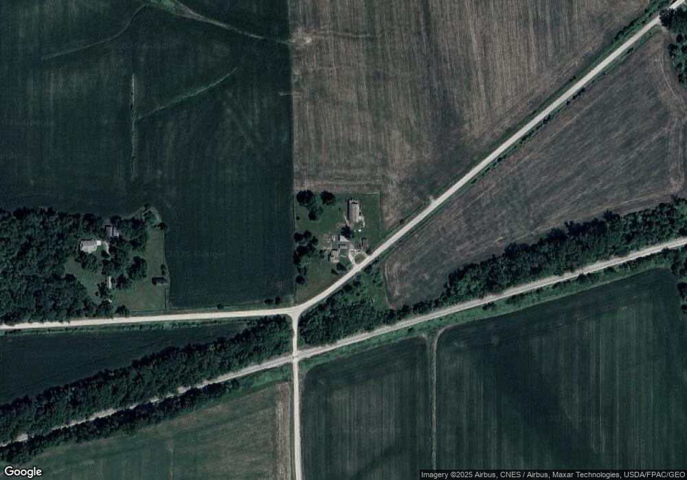 4338 Meadow Ave, Newton, IA 50208 - photo 1