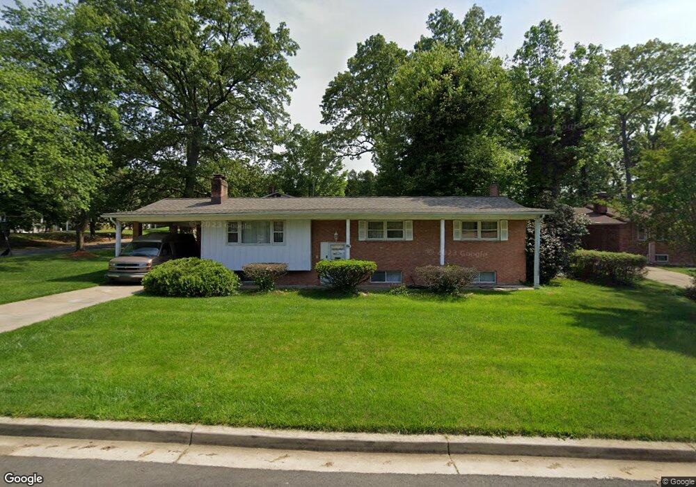 5311 Acorn Dr, Temple Hills, MD 20748 - photo 1