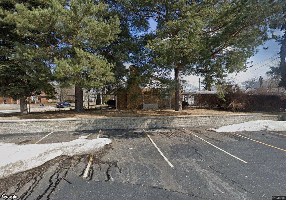 1814 Tuscola St, Flint, MI 48503 - photo 1