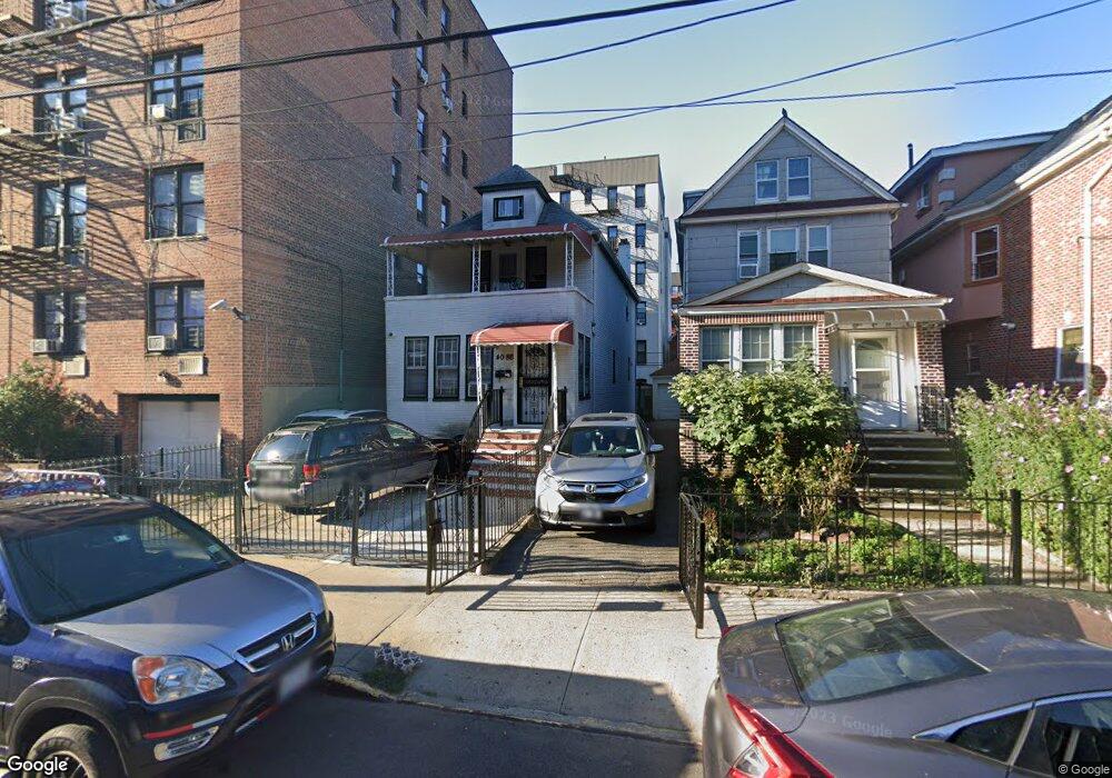 4084 Denman St, Elmhurst, NY 11373 - photo 1