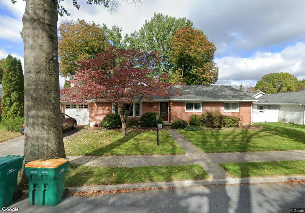 511 Maple Ave, Hershey, PA 17033 - photo 1