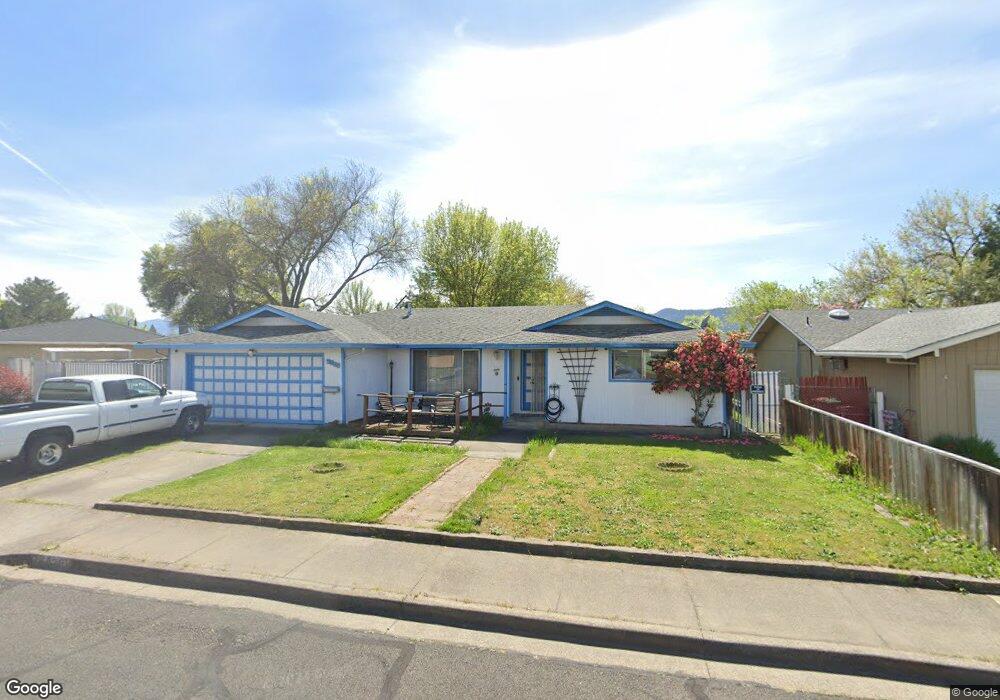 5025 Rock Way, Central Point, OR 97502 - photo 1