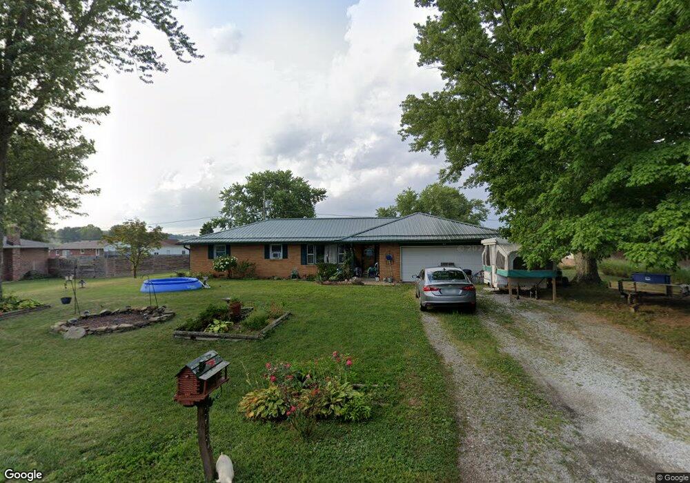 3652 E Gore St, Columbus, IN 47201 - photo 1