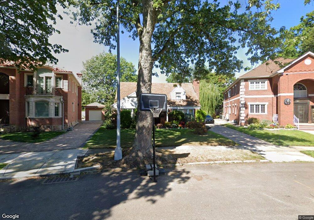 24549 63rd Ave, Little Neck, NY 11362 - photo 1