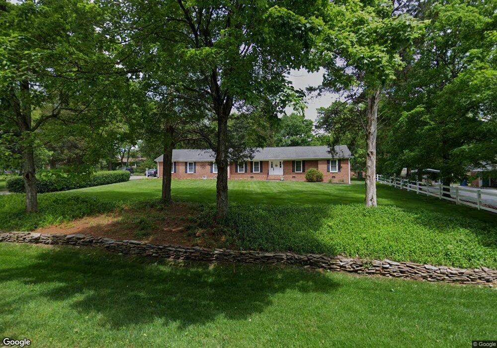 5504 Hidden Valley Rd, Greensboro, NC 27407 - photo 1