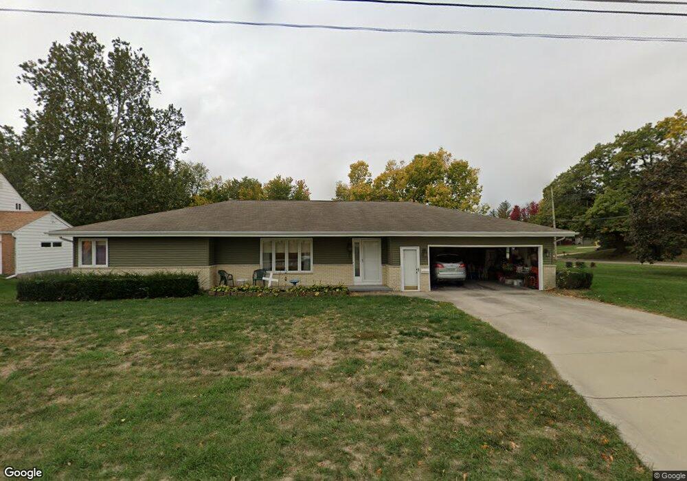 803 W 9th St S, Newton, IA 50208 - photo 1