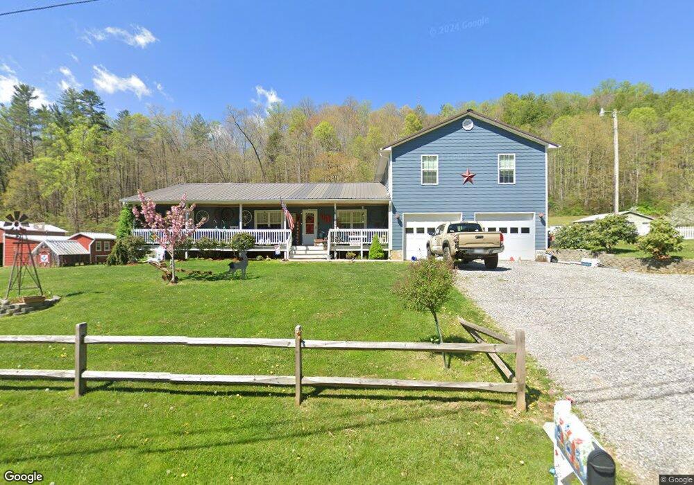 847 Scronce Creek Rd, Burnsville, NC 28714 - photo 1