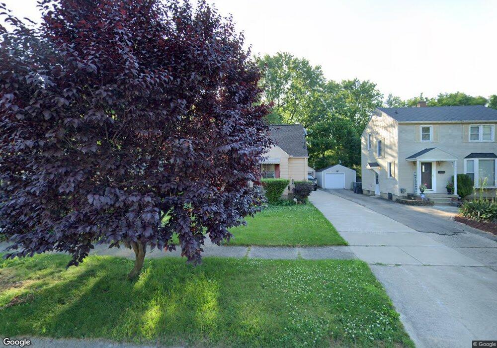 411 S Lynch St, Flint, MI 48503 - photo 1