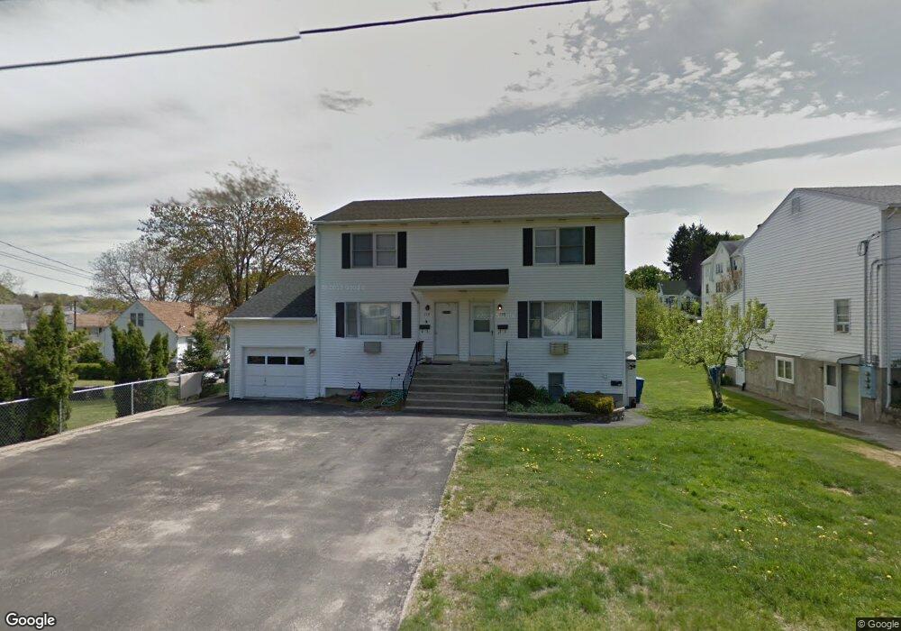 108 Hotchkiss St, Waterbury, CT 06704 - photo 1