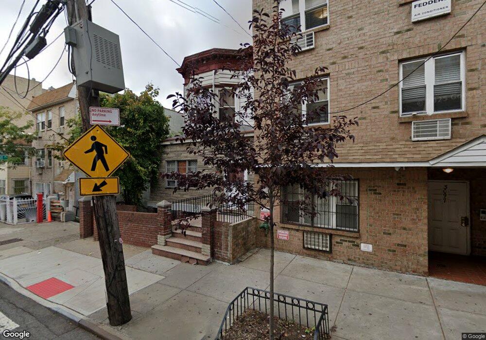 3095 Heath Ave unit 3, Bronx, NY 10463 - photo 1