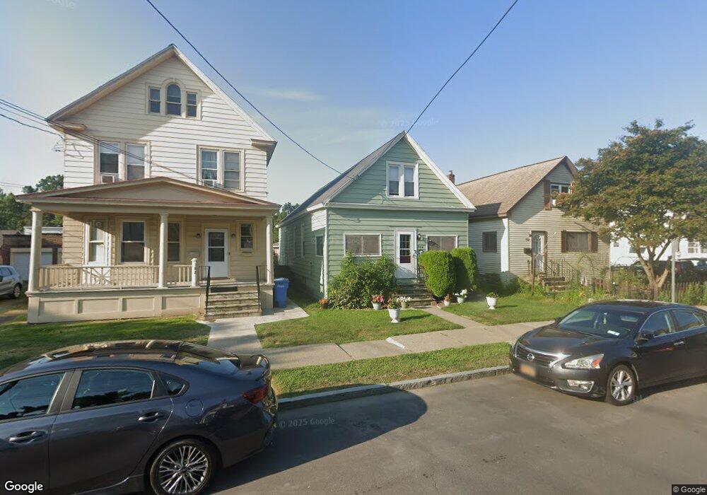 384 Mountain St, Albany, NY 12209 - photo 1