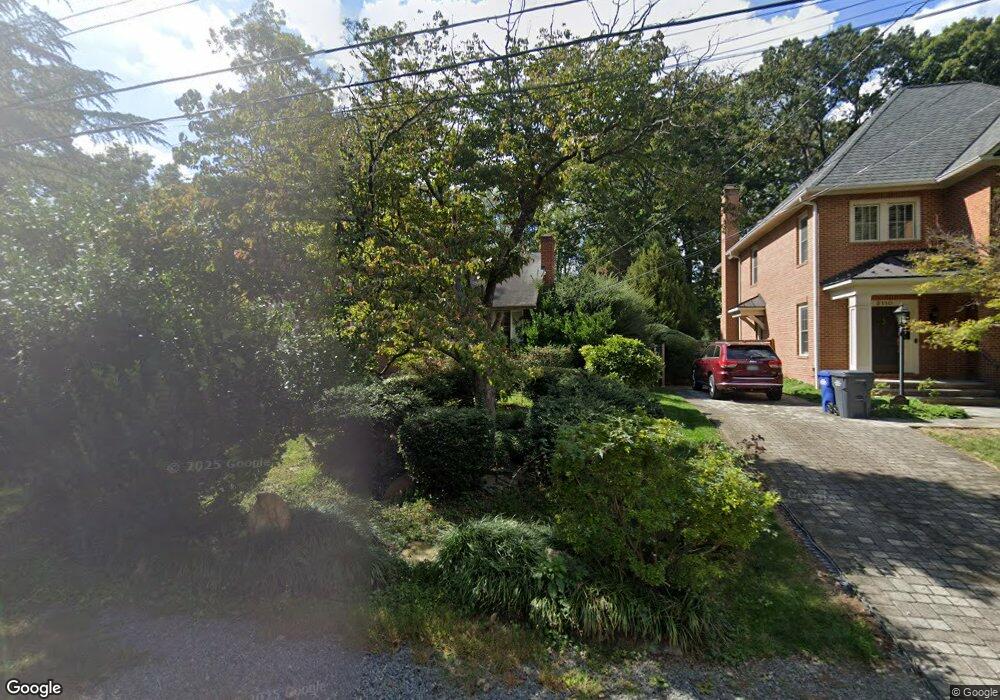 2112 Greenwich St, Falls Church, VA 22043 - photo 1