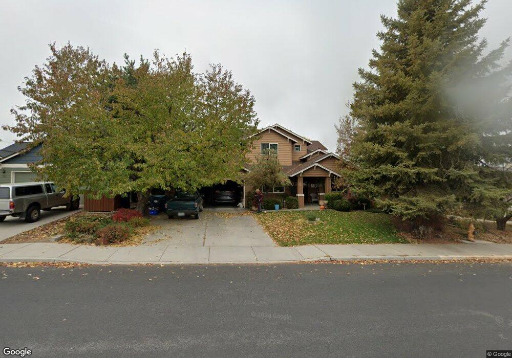 1951 SW 38th St, Redmond, OR 97756 - photo 1