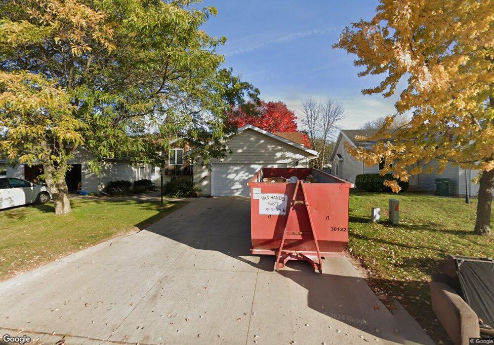 2740 W Glenpark Dr, Appleton, WI 54914 - photo 1