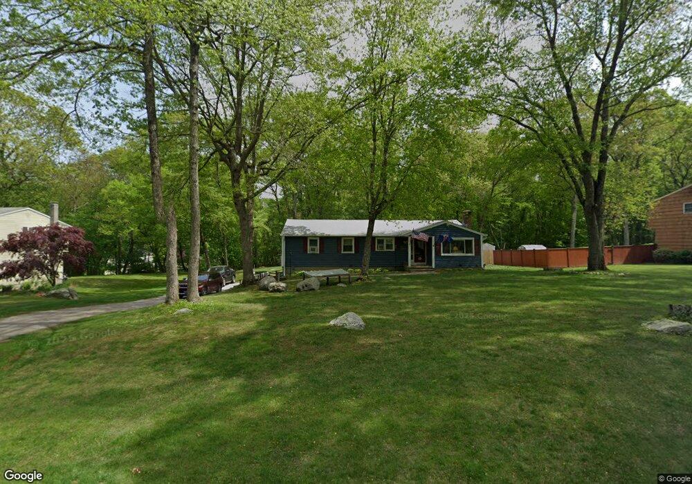 39 Partridge Hollow Rd, Gales Ferry, CT 06335 - photo 1