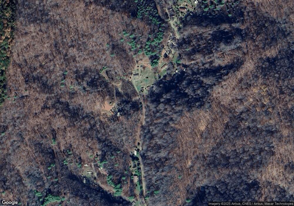 1524 Fox Creek Rd, Mars Hill, NC 28754 - photo 1