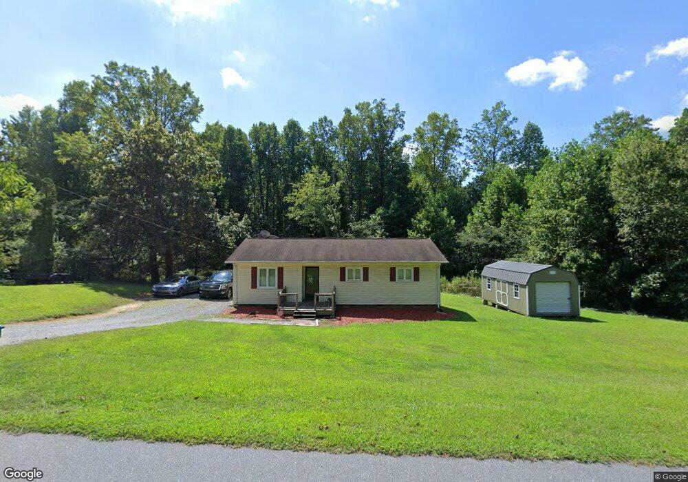 1221 E Poplar St, Conover, NC 28613 - photo 1
