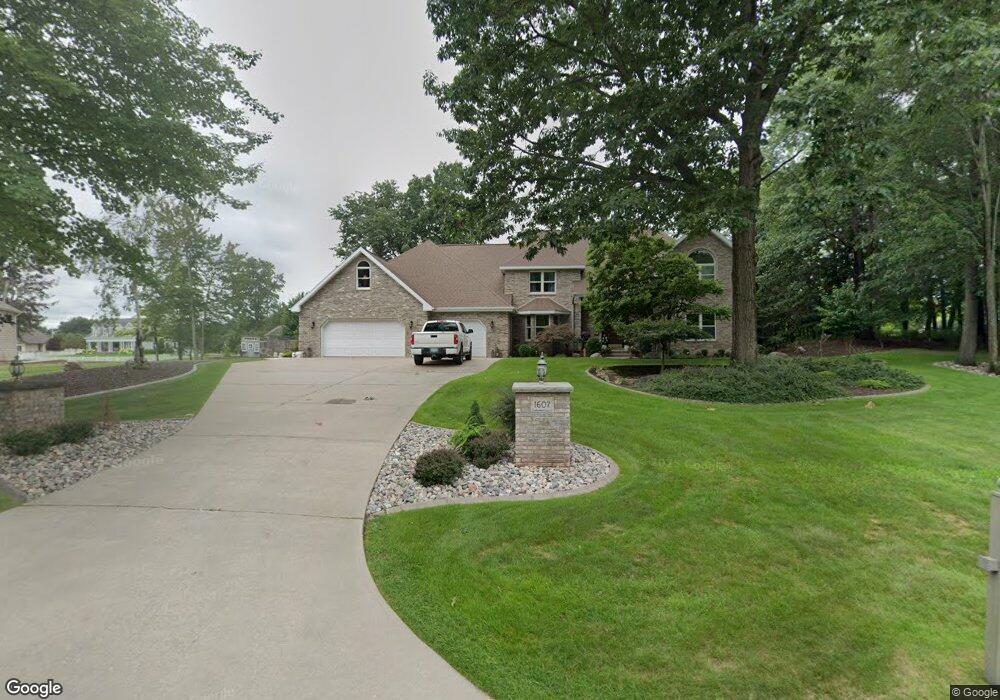 1607 41st Ave, Menominee, MI 49858 - photo 1