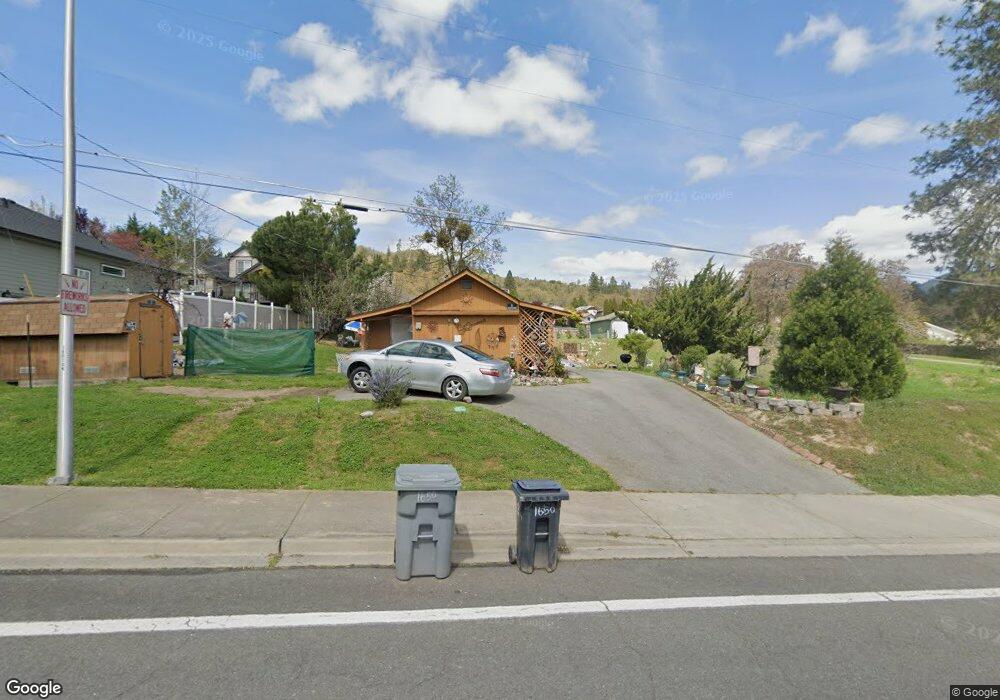 1650 NW F St, Grants Pass, OR 97526 - photo 1